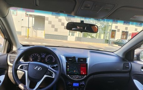 Hyundai Solaris II рестайлинг, 2012 год, 760 000 рублей, 9 фотография
