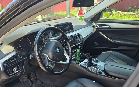 BMW 5 серия, 2018 год, 2 555 000 рублей, 8 фотография