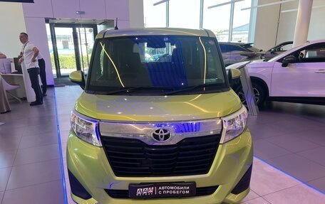 Toyota Roomy I, 2018 год, 1 180 000 рублей, 2 фотография