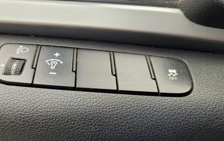 Hyundai Elantra VI рестайлинг, 2017 год, 950 000 рублей, 12 фотография
