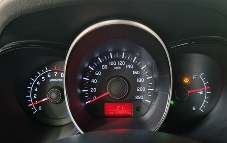 KIA Rio III рестайлинг, 2014 год, 940 000 рублей, 12 фотография