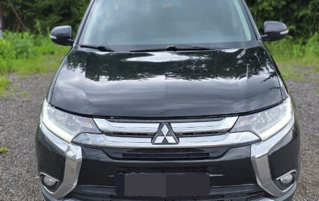 Mitsubishi Outlander III рестайлинг 3, 2015 год, 1 500 000 рублей, 2 фотография