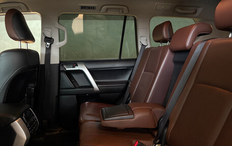 Toyota Land Cruiser Prado 150 рестайлинг 2, 2019 год, 5 499 000 рублей, 22 фотография