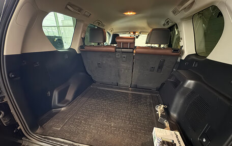 Toyota Land Cruiser Prado 150 рестайлинг 2, 2019 год, 5 499 000 рублей, 26 фотография
