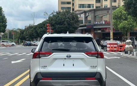 Toyota RAV4, 2021 год, 2 638 000 рублей, 6 фотография