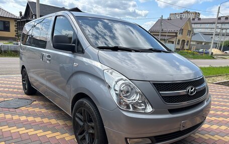 Hyundai Grand Starex Grand Starex I рестайлинг 2, 2013 год, 2 100 000 рублей, 2 фотография