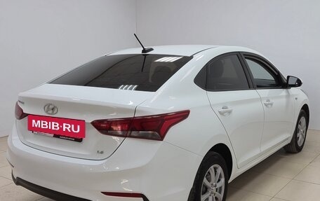 Hyundai Solaris II рестайлинг, 2018 год, 1 240 000 рублей, 4 фотография