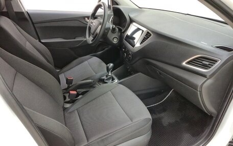 Hyundai Solaris II рестайлинг, 2018 год, 1 240 000 рублей, 13 фотография