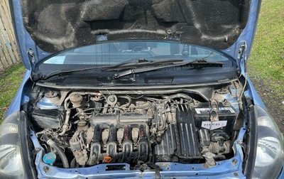 Honda Fit III, 2002 год, 300 000 рублей, 1 фотография