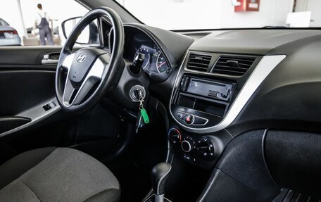 Hyundai Solaris II рестайлинг, 2012 год, 668 000 рублей, 14 фотография