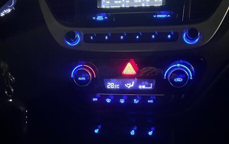 Hyundai Solaris II рестайлинг, 2017 год, 1 150 000 рублей, 8 фотография