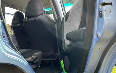 Honda Fit III, 2002 год, 300 000 рублей, 19 фотография