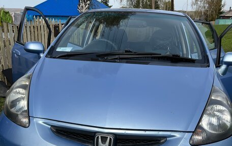 Honda Fit III, 2002 год, 300 000 рублей, 12 фотография