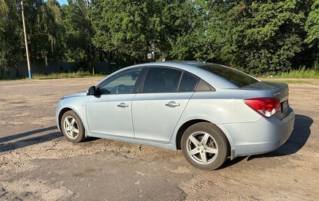 Chevrolet Cruze II, 2011 год, 735 000 рублей, 2 фотография