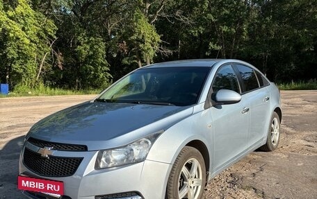 Chevrolet Cruze II, 2011 год, 735 000 рублей, 9 фотография