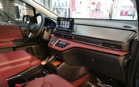 Honda Elysion, 2021 год, 3 493 000 рублей, 17 фотография
