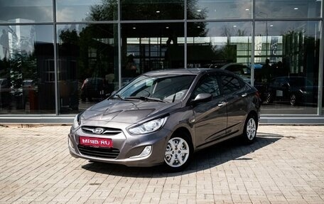 Hyundai Solaris II рестайлинг, 2011 год, 600 000 рублей, 1 фотография