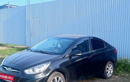 Hyundai Solaris II рестайлинг, 2011 год, 750 000 рублей, 3 фотография