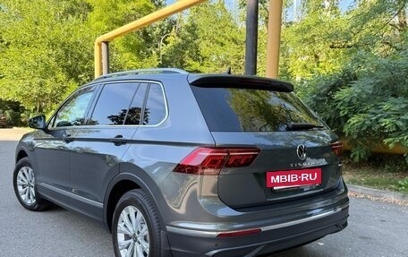 Volkswagen Tiguan II, 2021 год, 3 600 000 рублей, 4 фотография