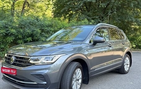 Volkswagen Tiguan II, 2021 год, 3 600 000 рублей, 5 фотография