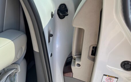 Toyota Sienna III, 2010 год, 1 915 000 рублей, 15 фотография