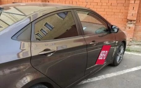 Hyundai Solaris II рестайлинг, 2015 год, 1 060 000 рублей, 4 фотография