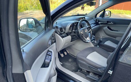 Chevrolet Orlando I, 2014 год, 950 000 рублей, 2 фотография