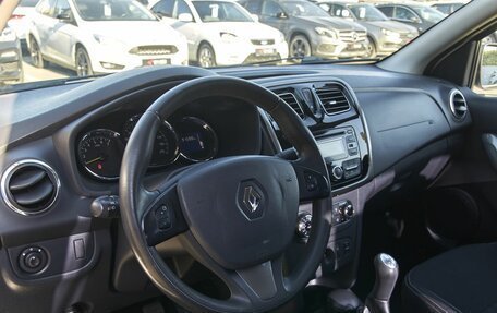 Renault Logan II, 2015 год, 698 000 рублей, 5 фотография