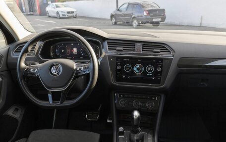 Volkswagen Tiguan II, 2020 год, 2 884 000 рублей, 6 фотография