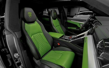 Lamborghini Urus I, 2019 год, 21 000 000 рублей, 28 фотография