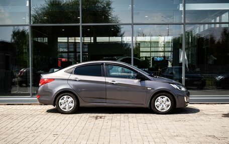 Hyundai Solaris II рестайлинг, 2011 год, 600 000 рублей, 8 фотография