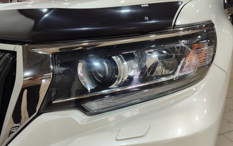 Toyota Land Cruiser Prado 150 рестайлинг 2, 2018 год, 6 400 000 рублей, 9 фотография
