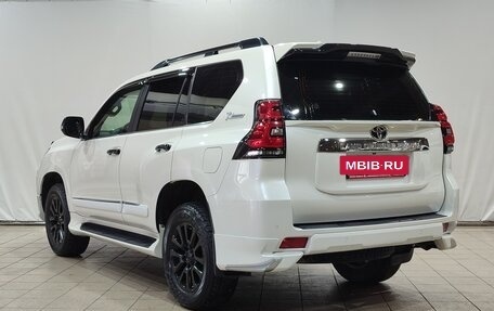Toyota Land Cruiser Prado 150 рестайлинг 2, 2018 год, 6 400 000 рублей, 7 фотография