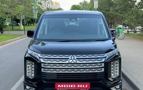 Mitsubishi Delica D:5 I, 2019 год, 3 340 000 рублей, 2 фотография