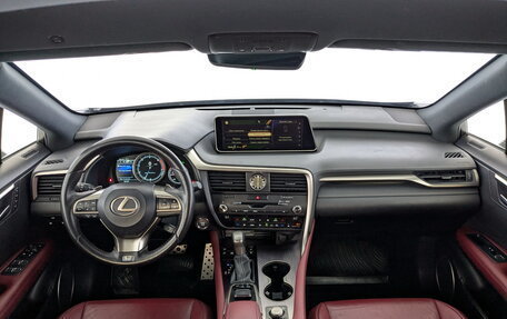 Lexus RX IV рестайлинг, 2018 год, 4 290 000 рублей, 14 фотография