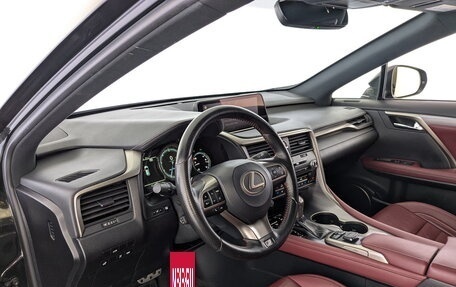 Lexus RX IV рестайлинг, 2018 год, 4 290 000 рублей, 16 фотография