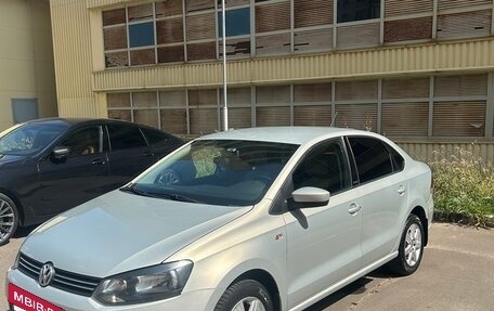 Volkswagen Polo VI (EU Market), 2013 год, 900 000 рублей, 11 фотография