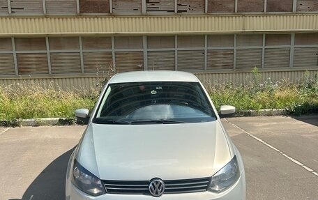Volkswagen Polo VI (EU Market), 2013 год, 900 000 рублей, 3 фотография