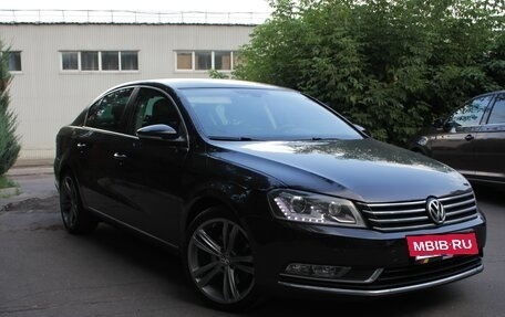 Volkswagen Passat B7, 2011 год, 980 000 рублей, 2 фотография