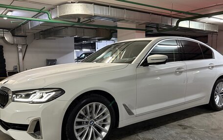BMW 5 серия, 2022 год, 5 850 000 рублей, 3 фотография