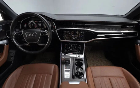 Audi A6, 2021 год, 4 500 000 рублей, 6 фотография