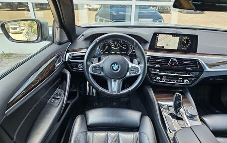 BMW 5 серия, 2017 год, 4 500 000 рублей, 10 фотография