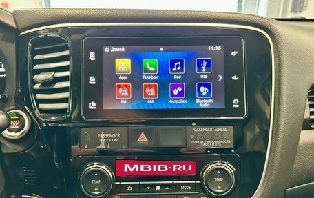 Mitsubishi Outlander III рестайлинг 3, 2018 год, 1 750 000 рублей, 16 фотография