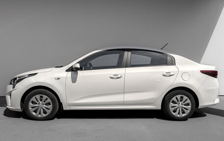 KIA Rio IV, 2021 год, 1 565 000 рублей, 8 фотография