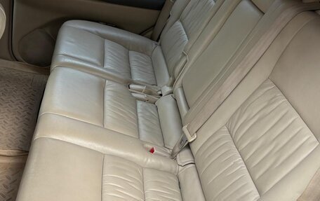 Toyota Land Cruiser 100 рестайлинг 2, 2006 год, 3 800 000 рублей, 9 фотография