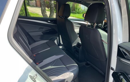 Volkswagen ID.4, 2023 год, 3 950 000 рублей, 9 фотография