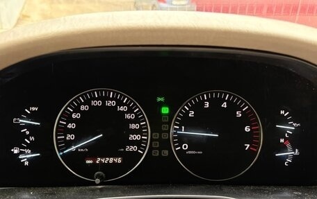 Toyota Land Cruiser 100 рестайлинг 2, 2006 год, 3 800 000 рублей, 16 фотография