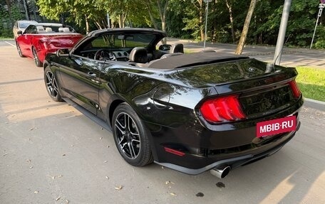 Ford Mustang VI рестайлинг, 2019 год, 2 850 000 рублей, 11 фотография