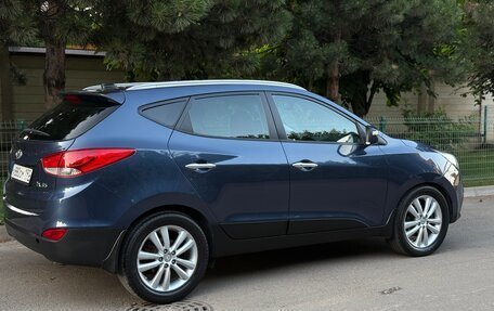 Hyundai ix35 I рестайлинг, 2010 год, 1 045 000 рублей, 4 фотография