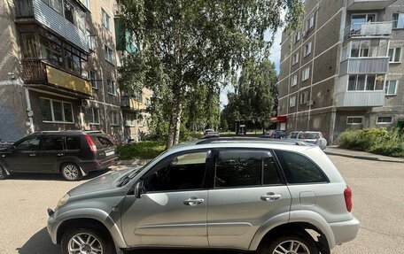 Toyota RAV4, 2004 год, 1 215 000 рублей, 5 фотография
